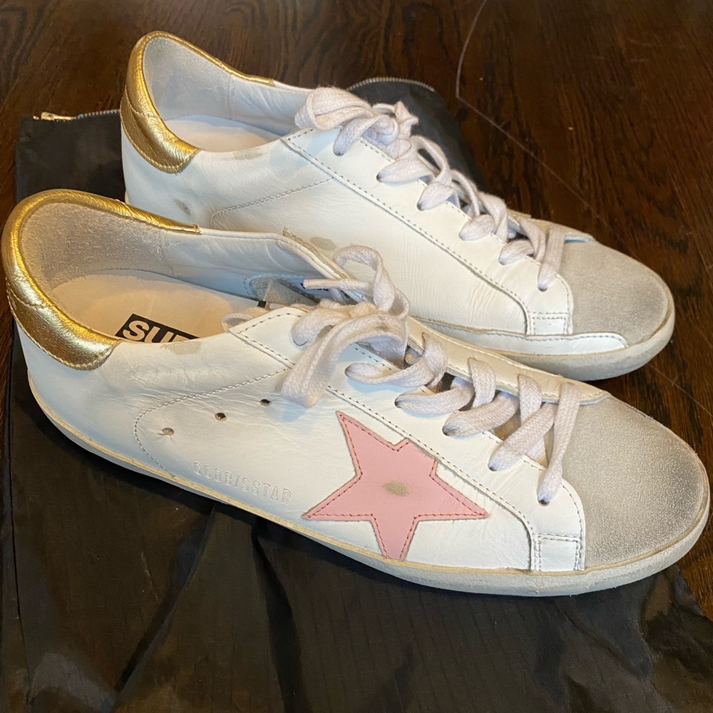 Like new Golden Goose Superstar Sneakers